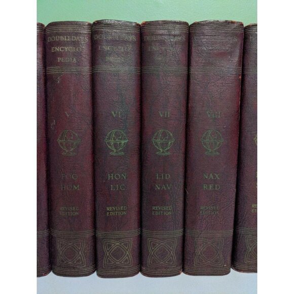 Rare Doubleday’s Encyclopedia 1943 - Picture 3 of 8
